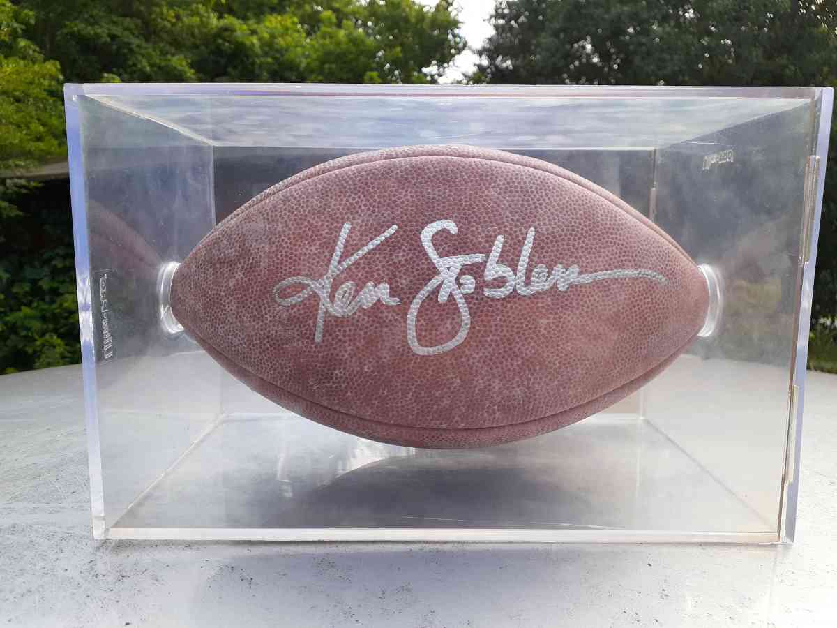 an autographed Ken Stabler football in an acrylic case - Red Boiling Springs, Tennessee - FleaMarketBay