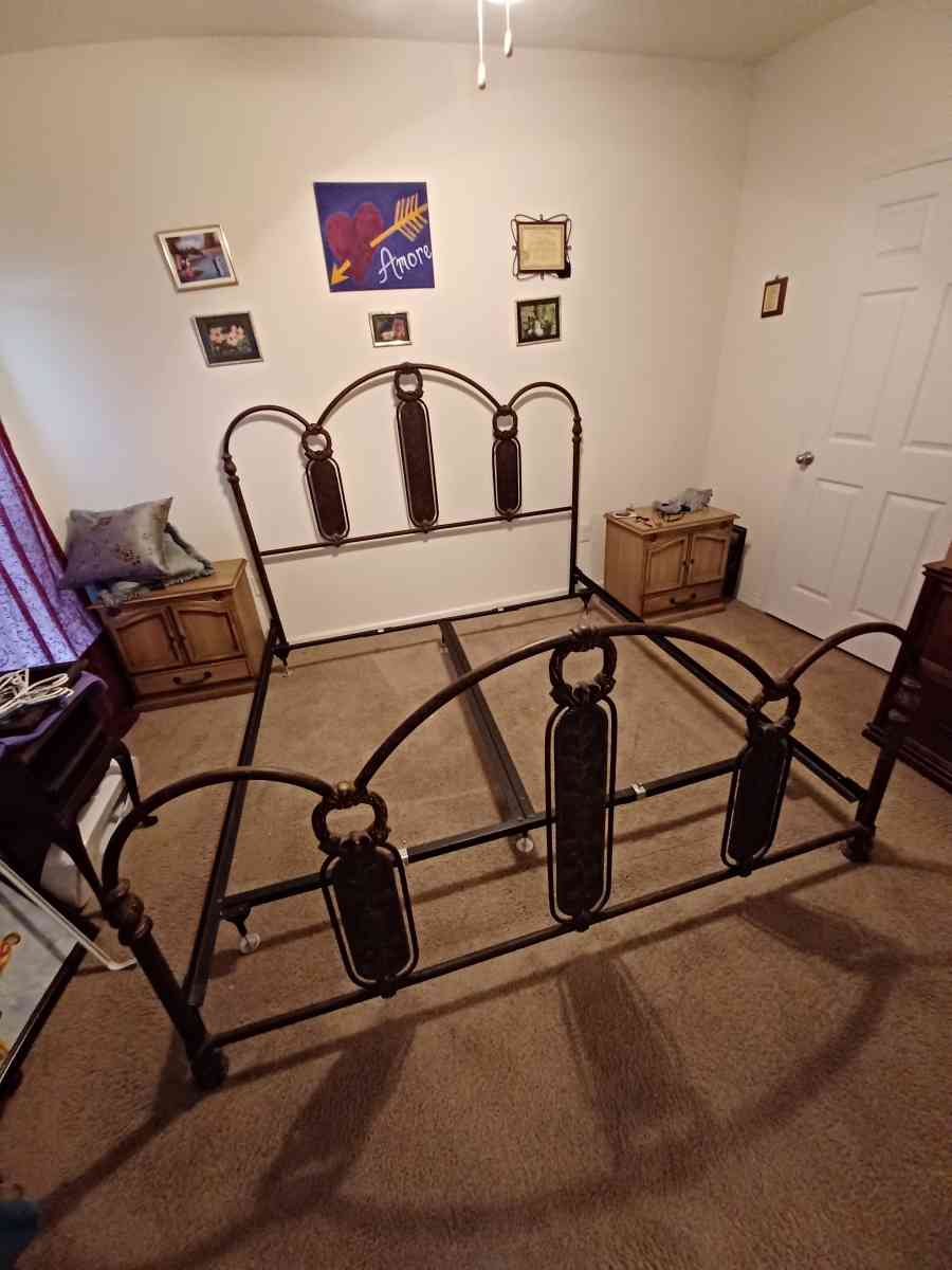 Cast iron king size bed frame Matress and Box Spring Used - Fort Worth, Texas - FleaMarketBay