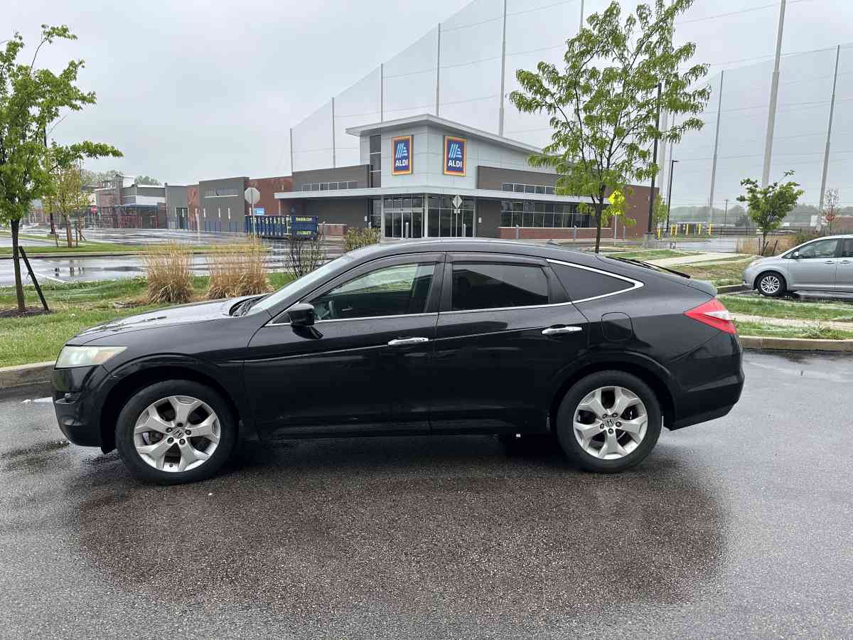 2011 Honda Crosstour exl - New York, New York - FleaMarketBay