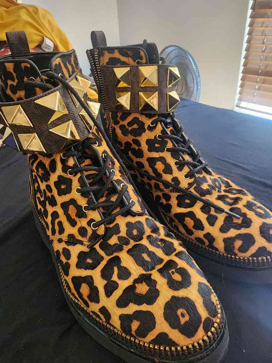 Michael Kors Leopard Print Mohair Boots - Tampa, Florida