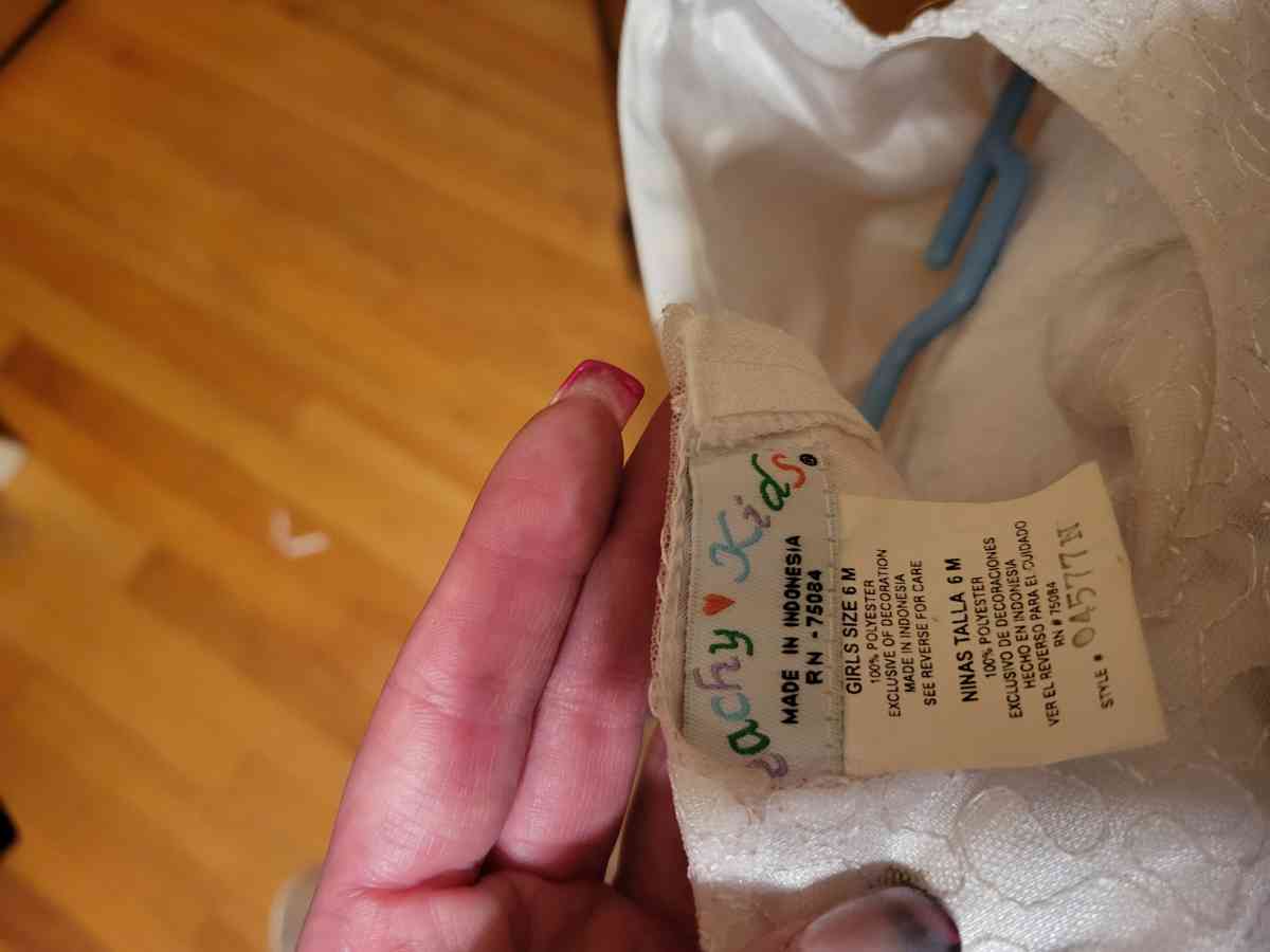 baby dress - Mequon, Wisconsin - FleaMarketBay