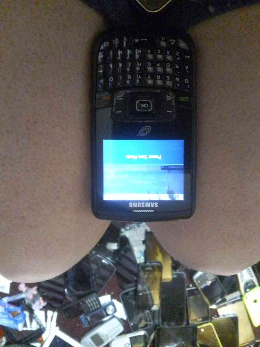 50 broken phones - Carson City, Nevada - FleaMarketBay