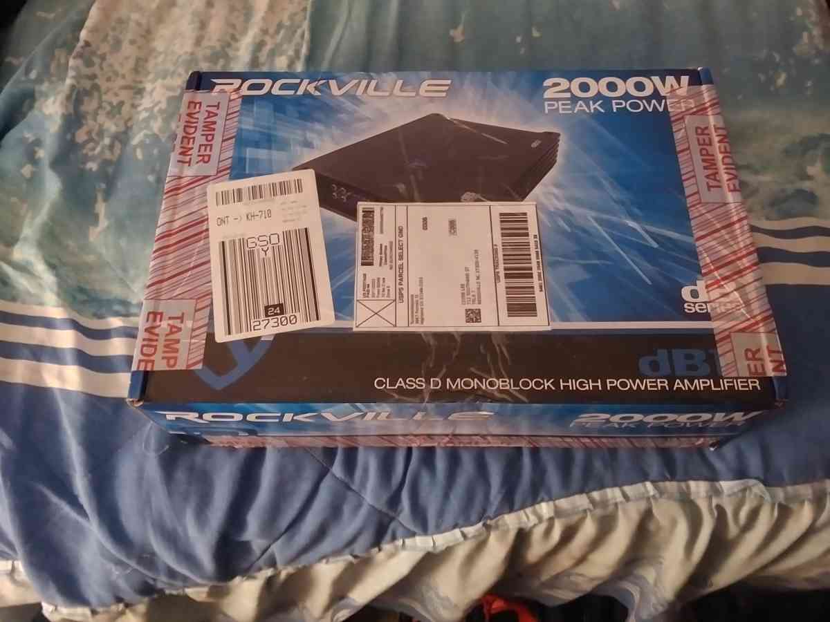 Rockville 2000 Watt Amp And Rockville 4 Gauge Wire Kit - Reidsville, North Carolina