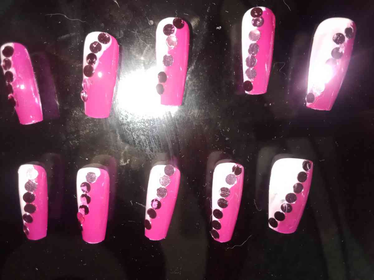 press on nails - South Bend, Indiana - FleaMarketBay