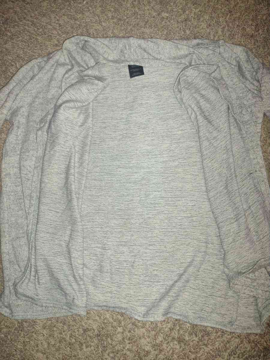 gray cover up - Apache Junction, Arizona