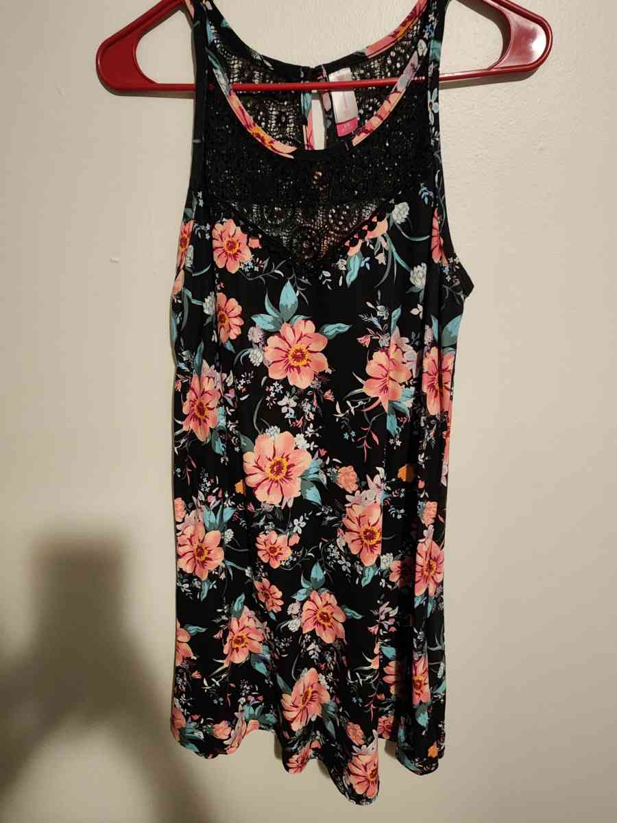 10 dresses - Orange Park, Florida - FleaMarketBay