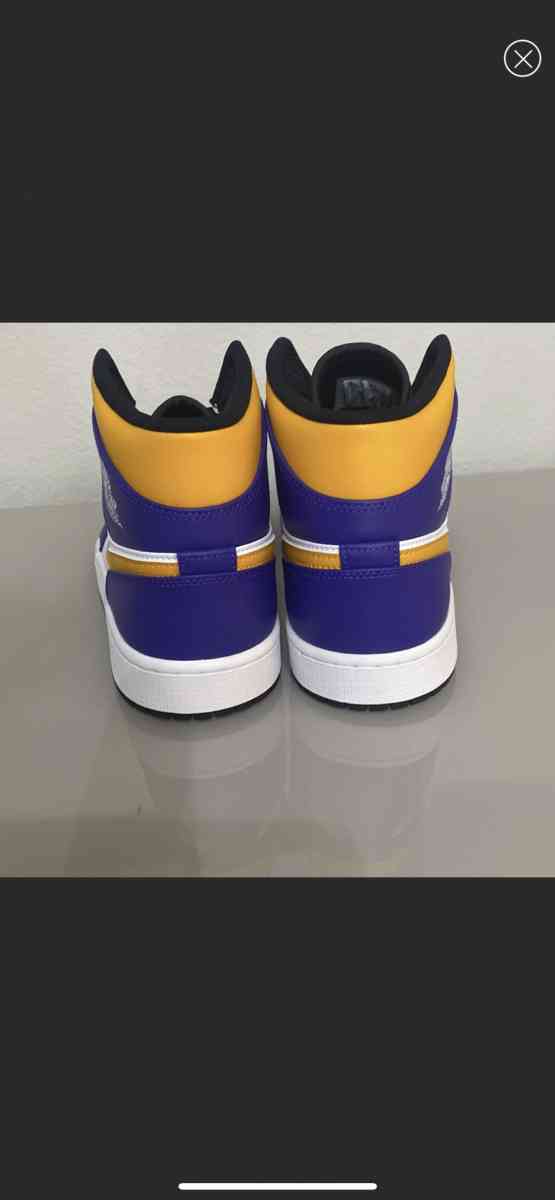 Air Jordan 1 Mid - San Diego, California - FleaMarketBay