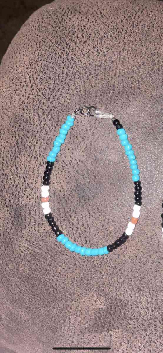 Necklaces and bracelets - Bay City, Texas - FleaMarketBay