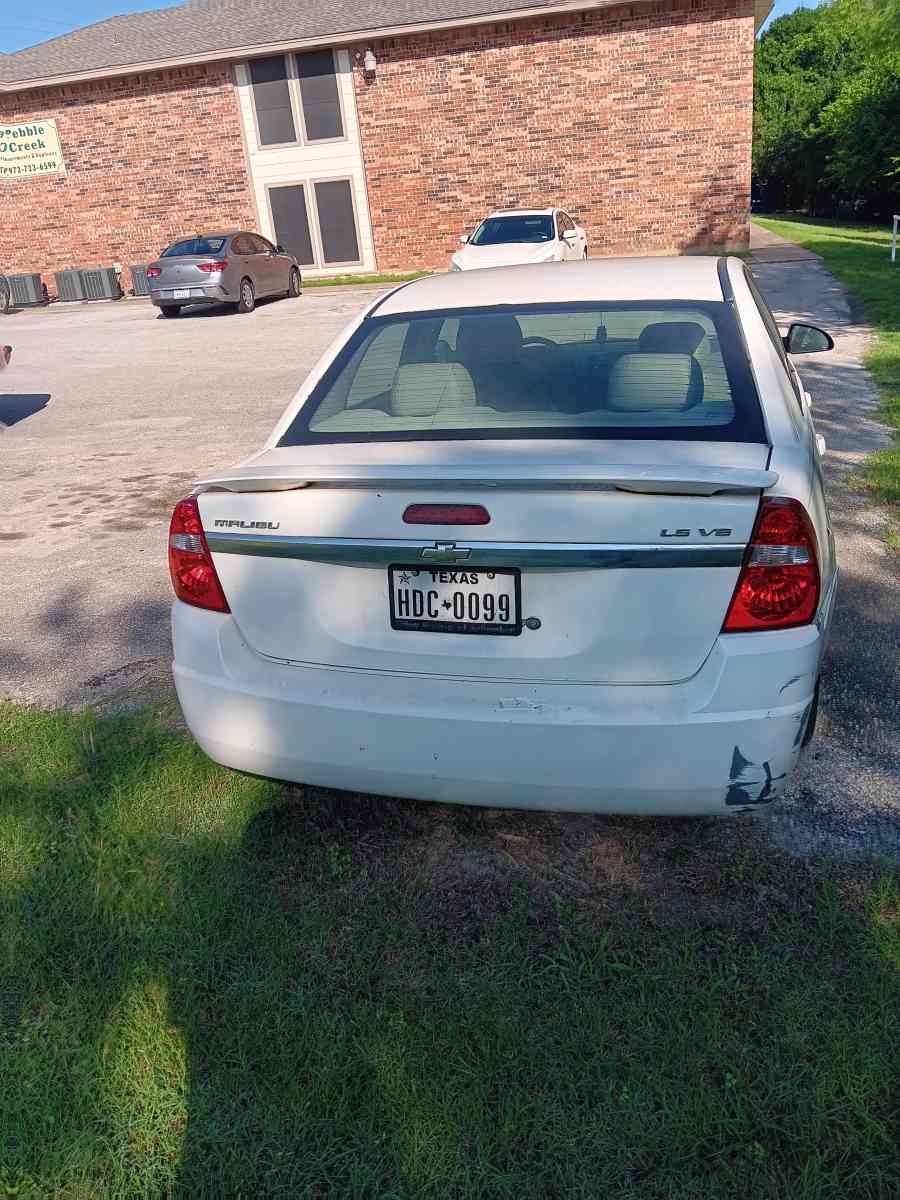 2005 chevy malibu 4D - Midlothian, Texas - FleaMarketBay