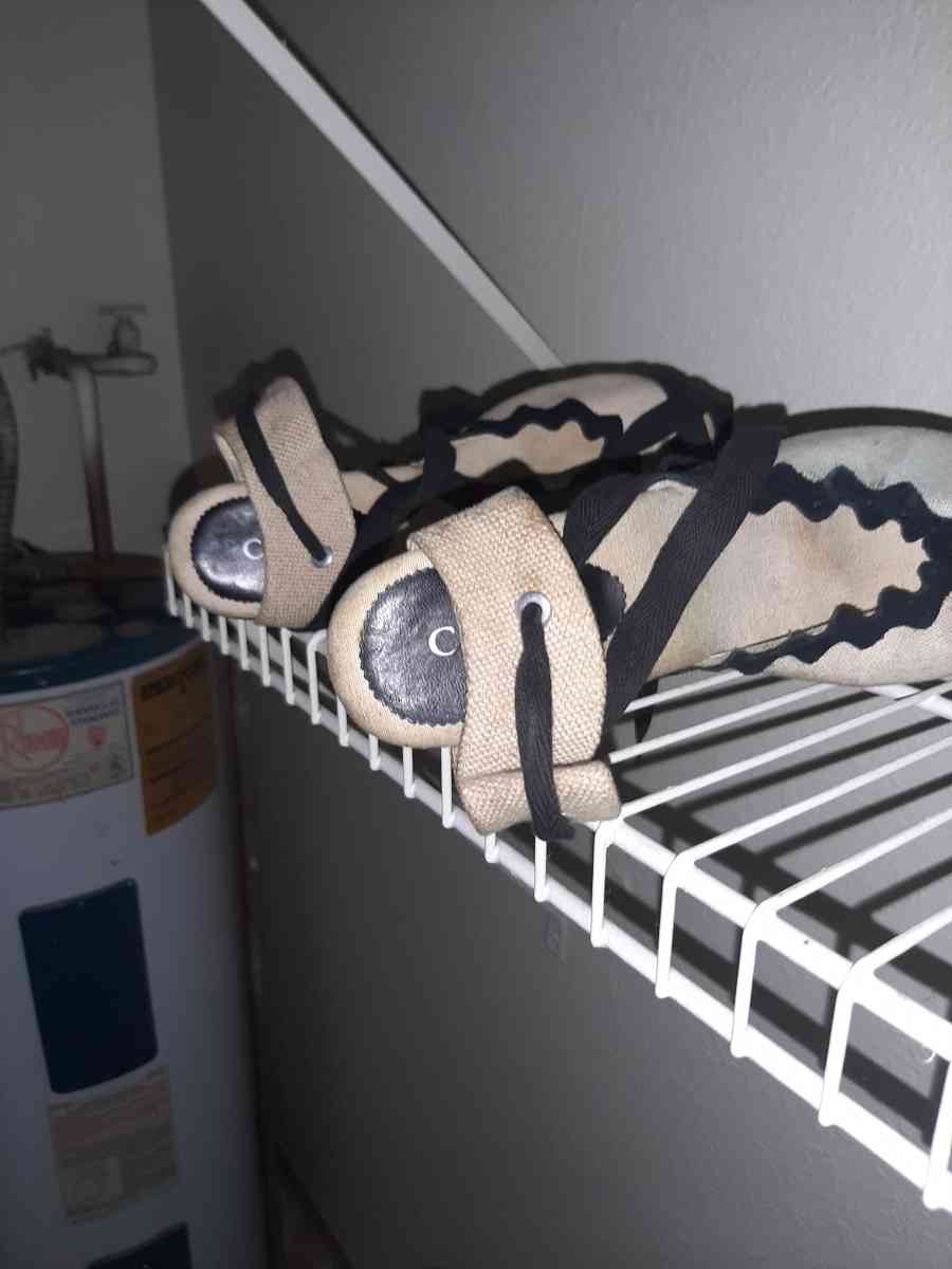 Wedge shoes - Rincon, Georgia - FleaMarketBay