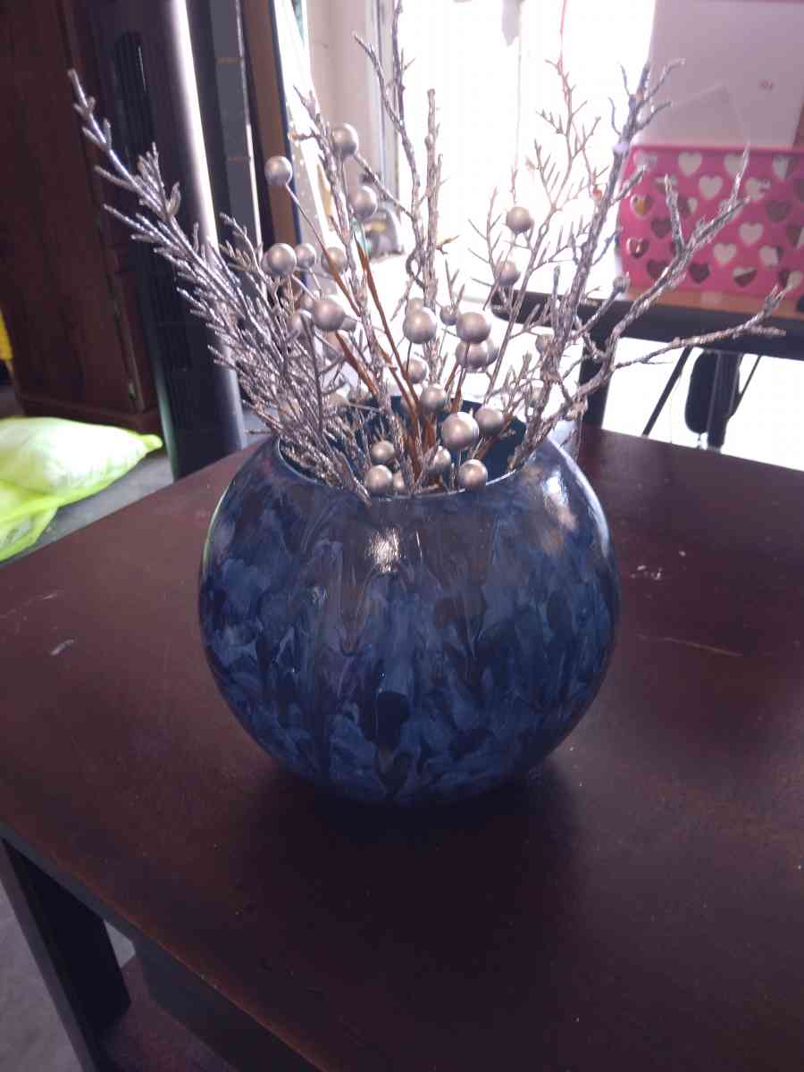 center Piece - El Mirage, Arizona - FleaMarketBay