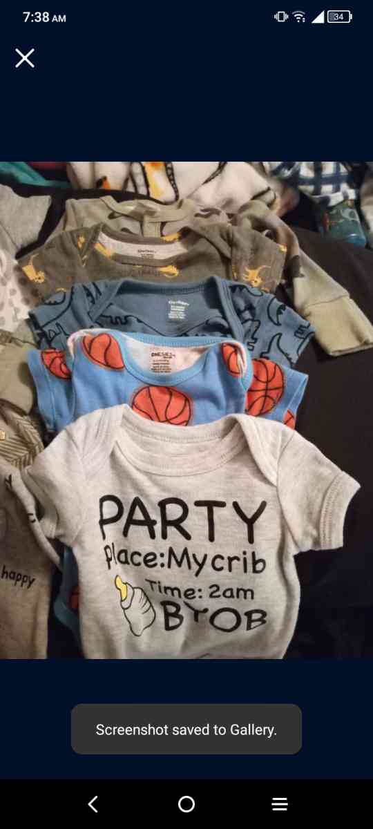 clothes - Weslaco, Texas - FleaMarketBay