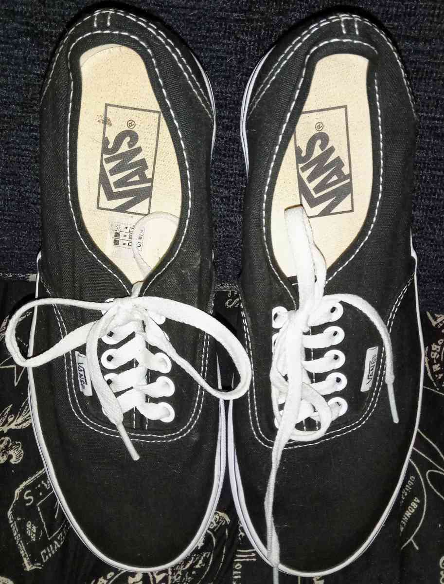 Navy and white off the wall Unisex Vans - Akron, Ohio