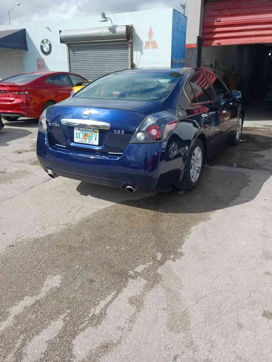 Nissan Altima 2012 - Hialeah, Florida - FleaMarketBay