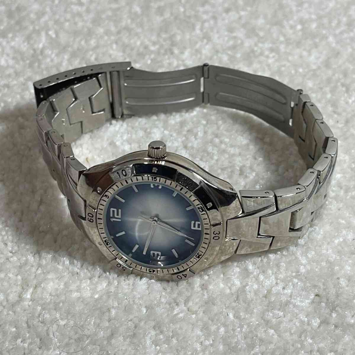 male wristwatch - Oklahoma City, Oklahoma - FleaMarketBay