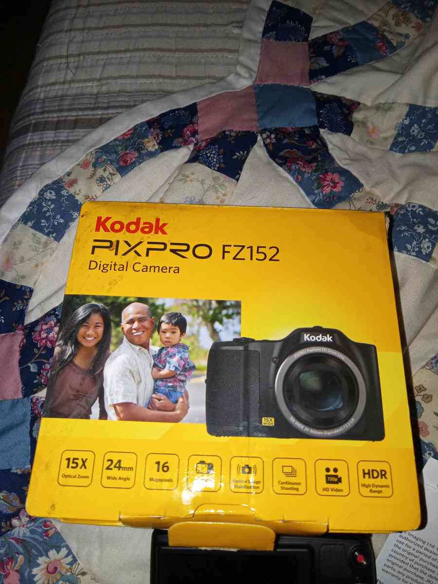 Brand new Kodak pixpro digital camera - Acworth, Georgia