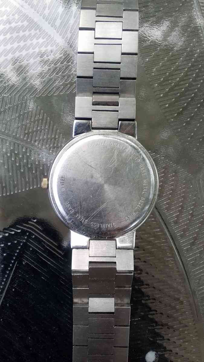 Womens Bulova Quartz 2 Tone Watch Silver and Gold - Belleville, Illinois - FleaMarketBay