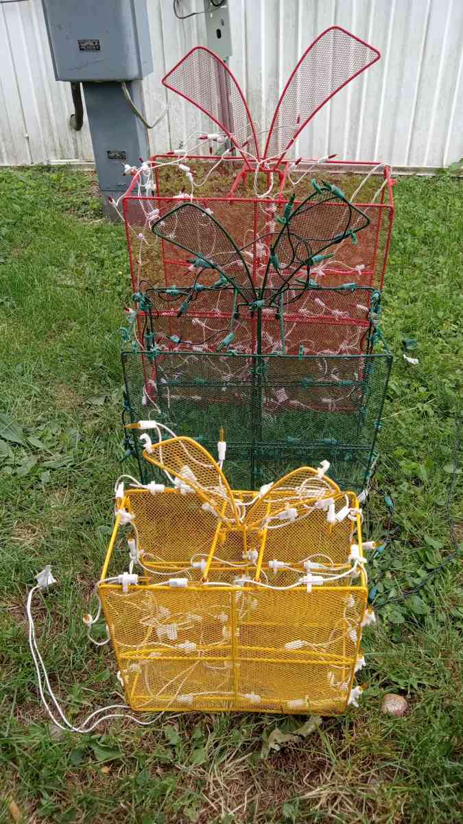 Christmas Outside Light Decoration - Manteno, Illinois