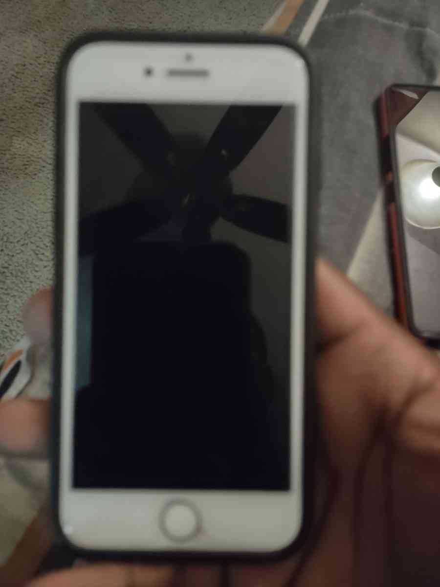 phones and cases - Merrillville, Indiana - FleaMarketBay