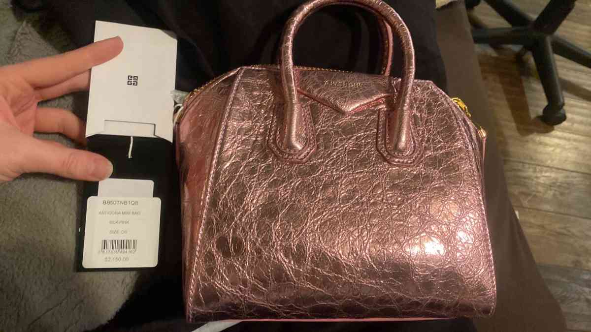 Givenchy purse - Austin, Texas - FleaMarketBay