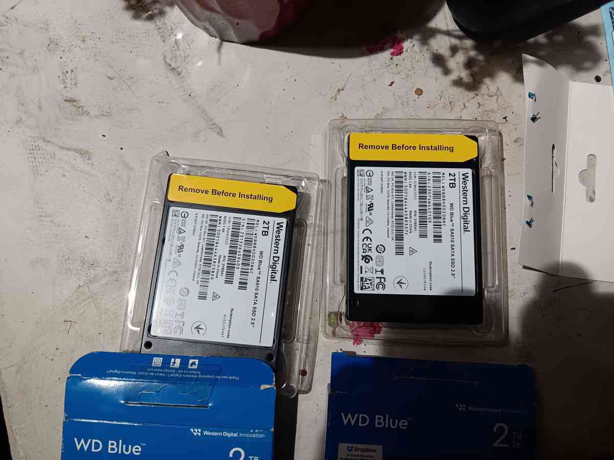 solid state drive 90 apiece - Saint Bernard, Louisiana - FleaMarketBay