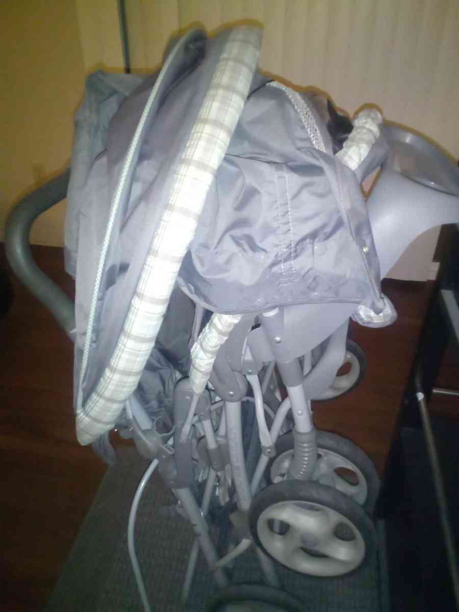 baby formula strollers car seats and diapers newborn - Ceres, California - FleaMarketBay