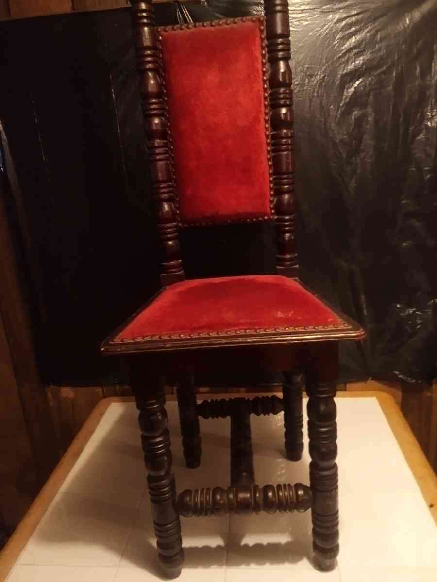 Antique Jacoben Gothic carved high back chair - Jackson, Louisiana