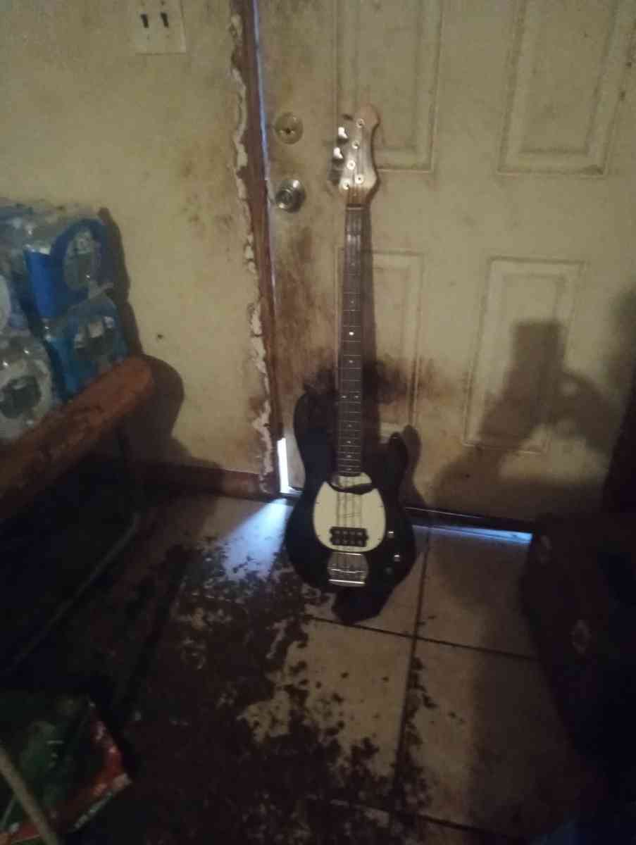 electric guitar - Pryor, Oklahoma