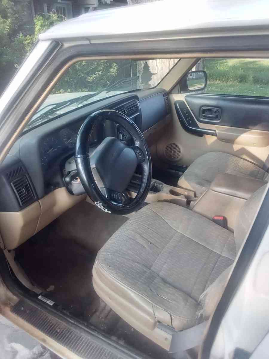 2000 jeep Cherokee sport - Oklahoma City, Oklahoma - FleaMarketBay