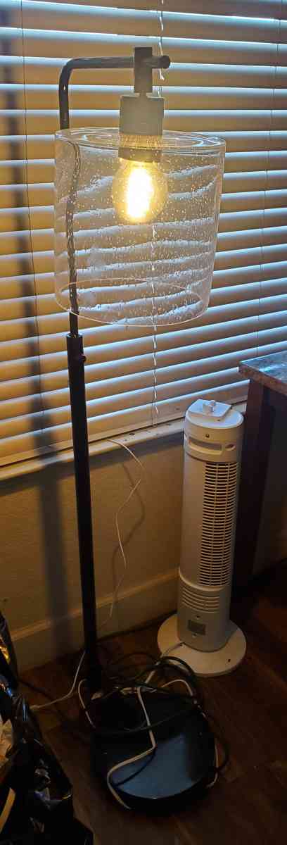 Antique Floor Lamp - Fresno, California - FleaMarketBay