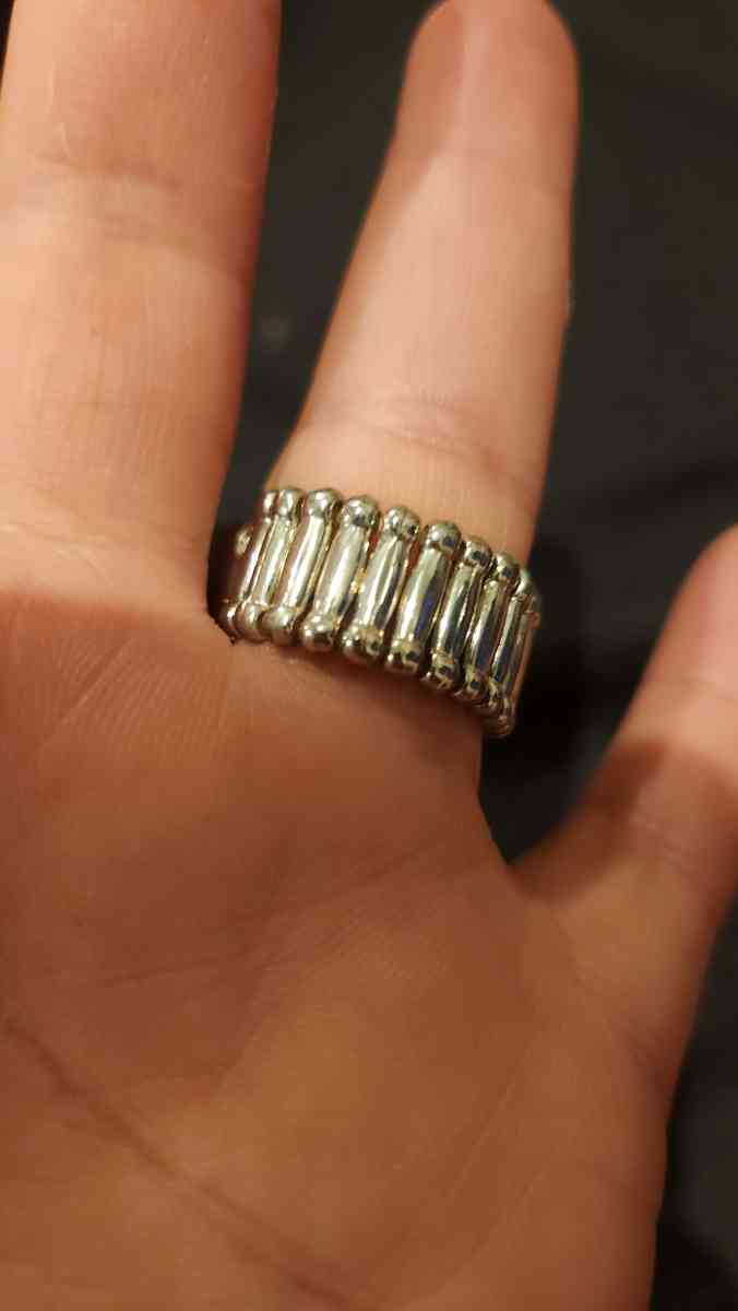 adjustible Jade and faux diamonds ring - Hawley, Pennsylvania - FleaMarketBay