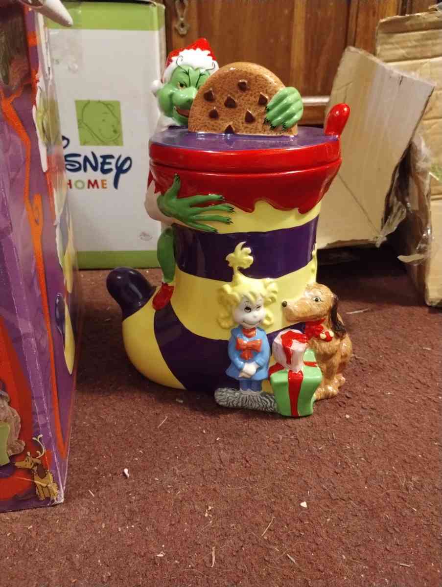 the Grinch cookie jar - Cullman, Alabama - FleaMarketBay