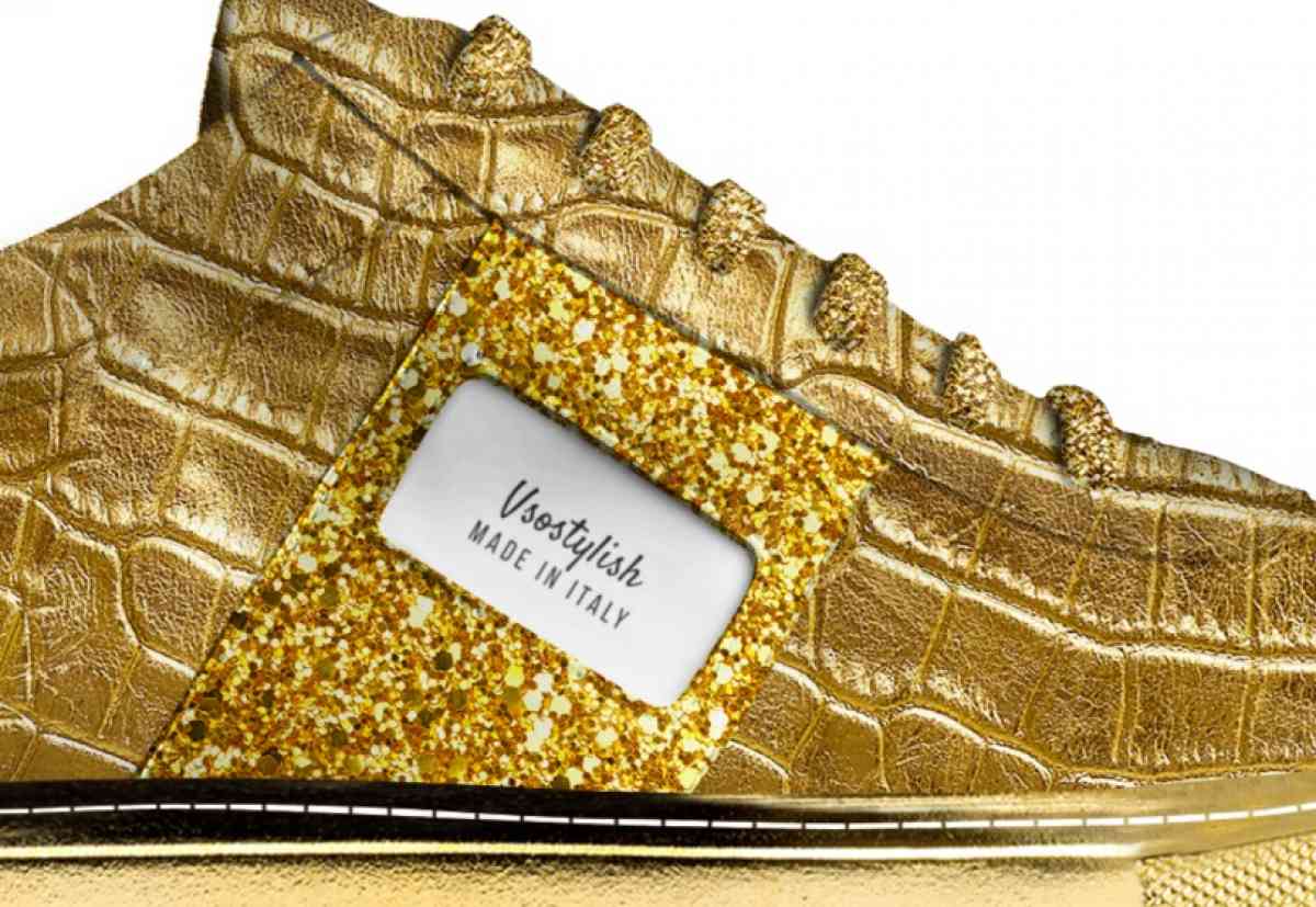 MInimal Low Top - Anaheim, California - FleaMarketBay