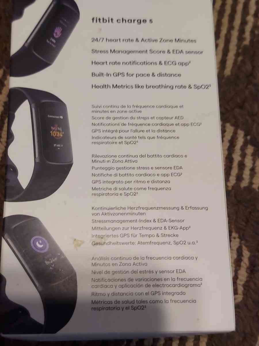 fit bit charge 5 NEW - Wichita, Kansas - FleaMarketBay