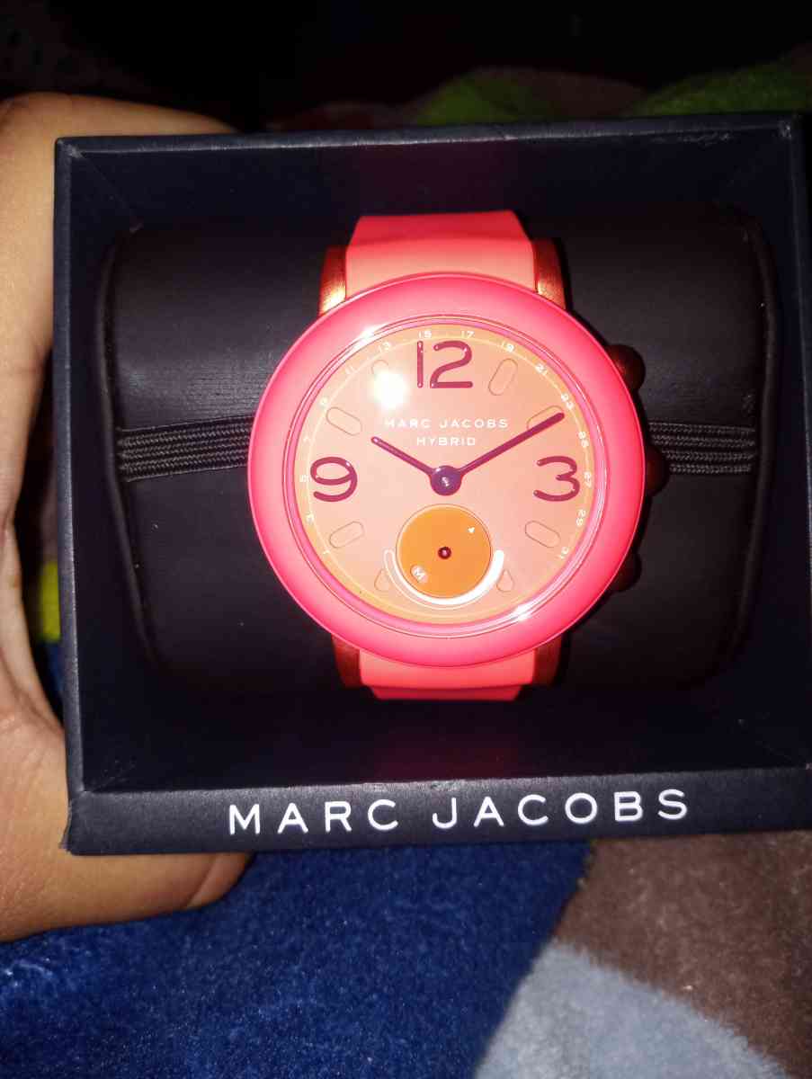 Marc Jacobs hybrid watch and Michael kors smart watch - Garland, Texas - FleaMarketBay