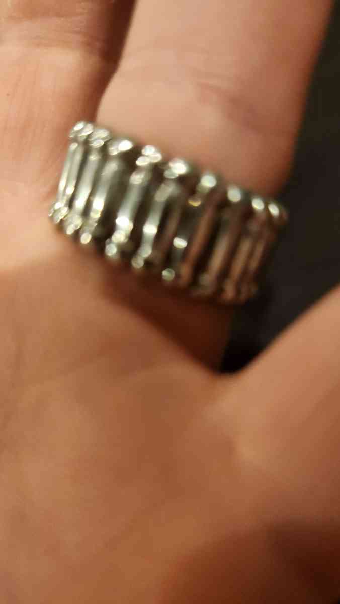 adjustible Jade and faux diamonds ring - Hawley, Pennsylvania - FleaMarketBay