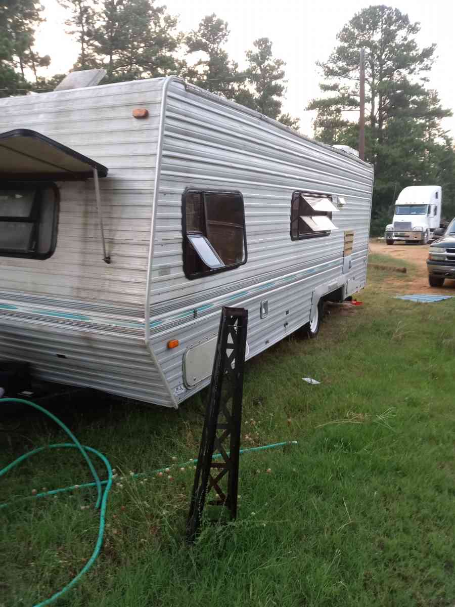 20ft camper alro air lite everything works onit - Dallas, Texas