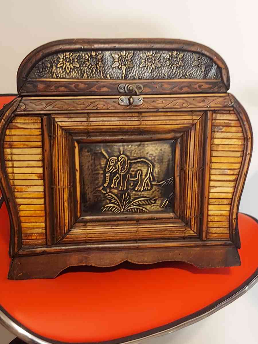 Rare Find  Hard to come by Vintage Wooden Elephant Box - Wichita, Kansas