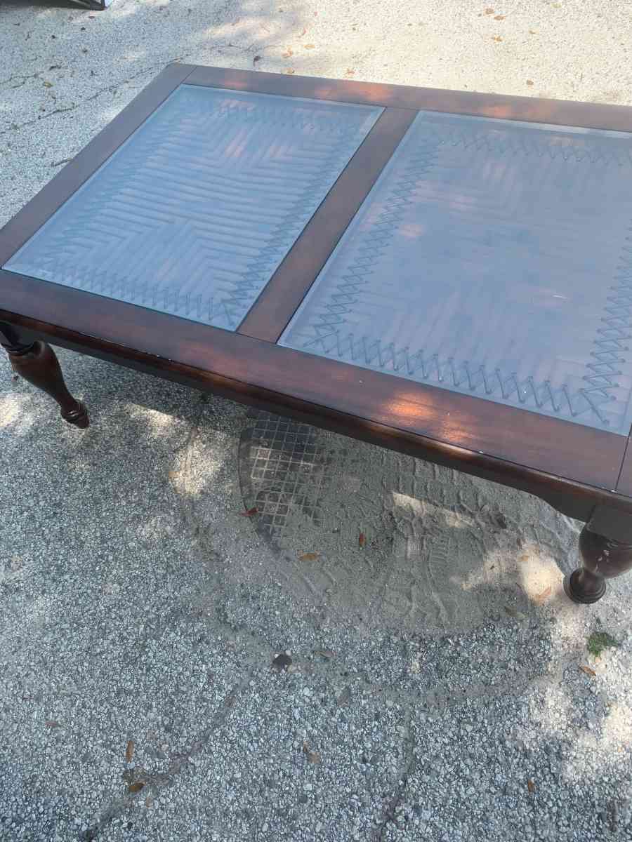 Table - Haines City, Florida - FleaMarketBay