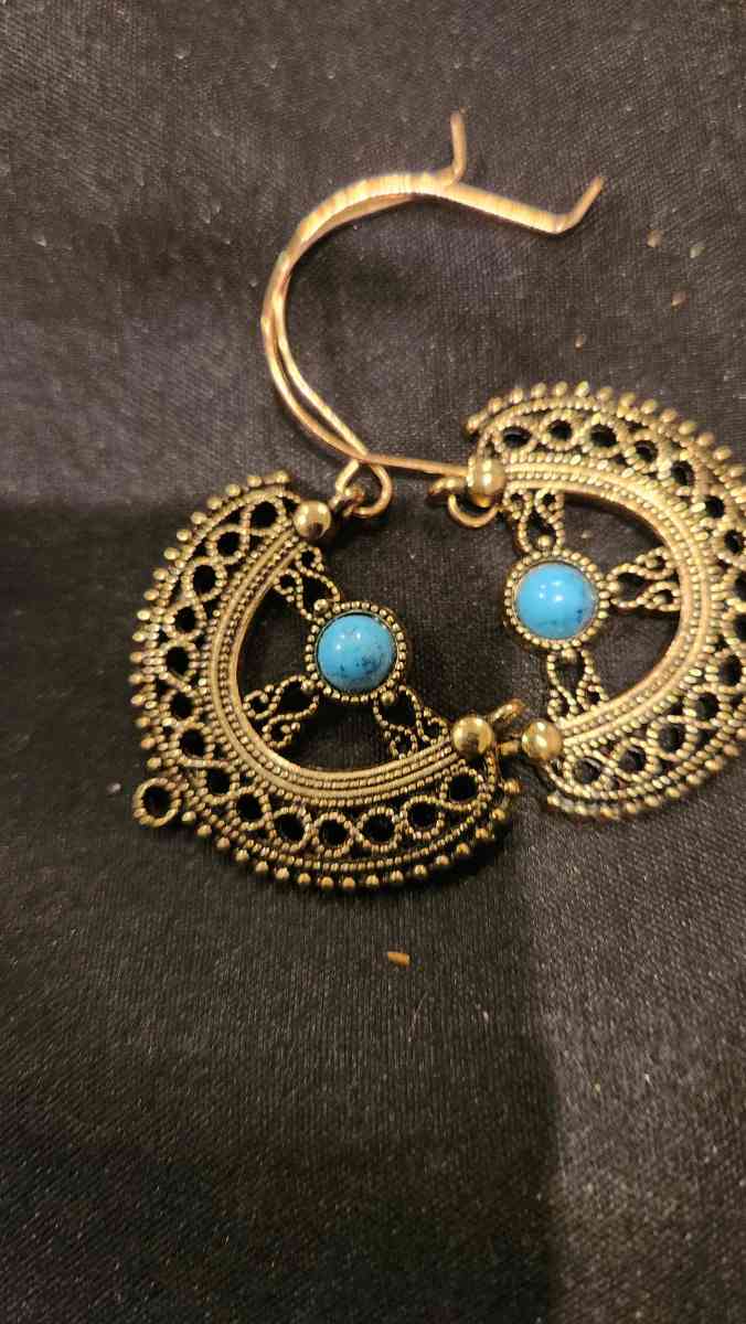 Jade Native American Earings - Hawley, Pennsylvania - FleaMarketBay