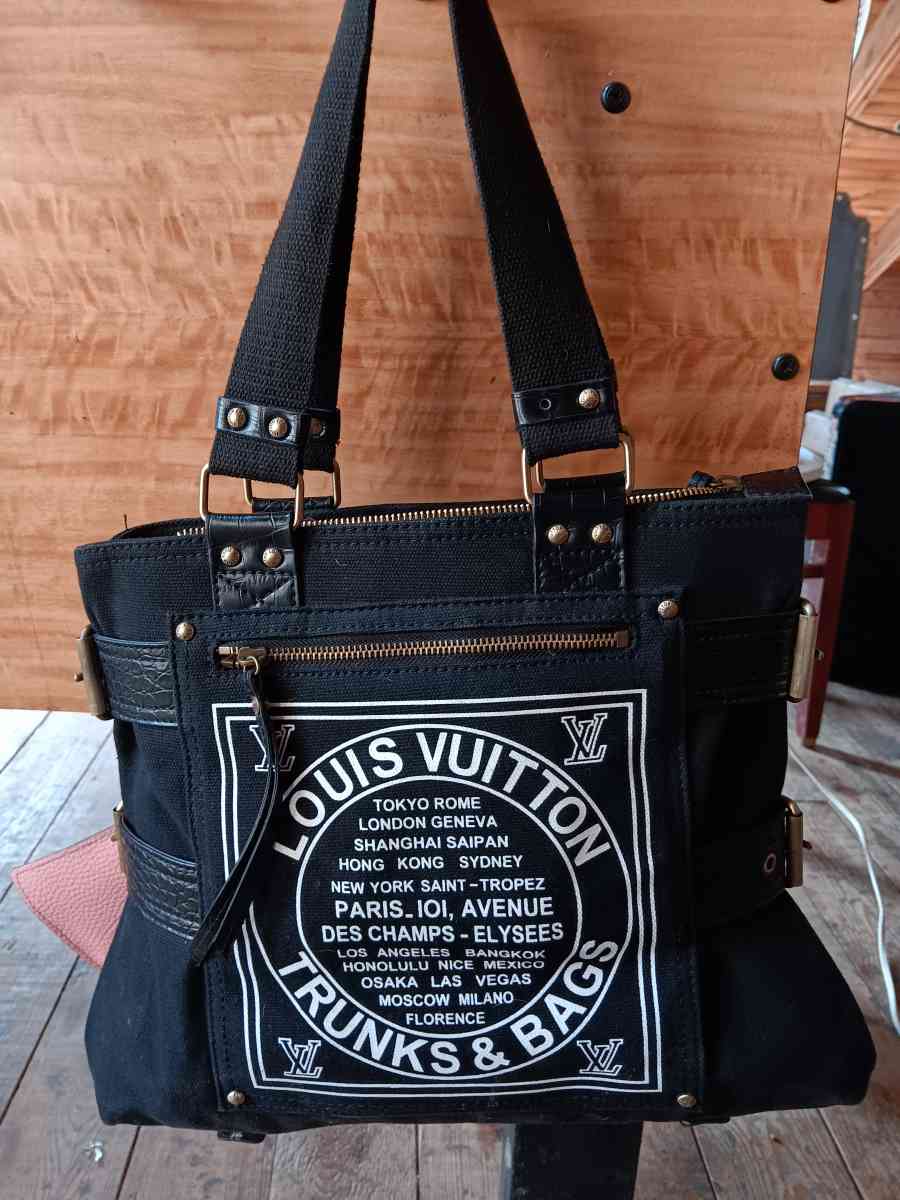 Authentic Louis Vuitton limited edition bag - Warrenton, Missouri