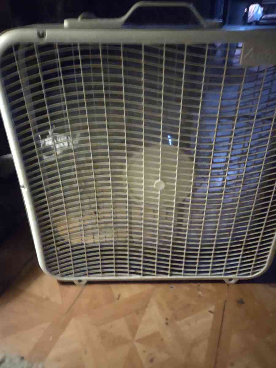 box fan - Alicia, Arkansas