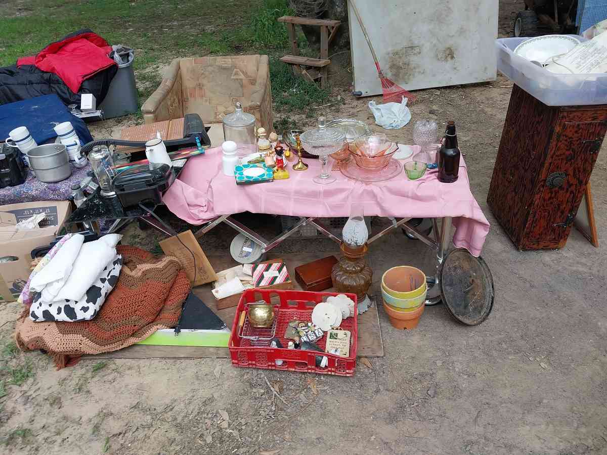 Extended Yard sale at 5620 N main st vidor june 6 thru 11 - Vidor, Texas - FleaMarketBay