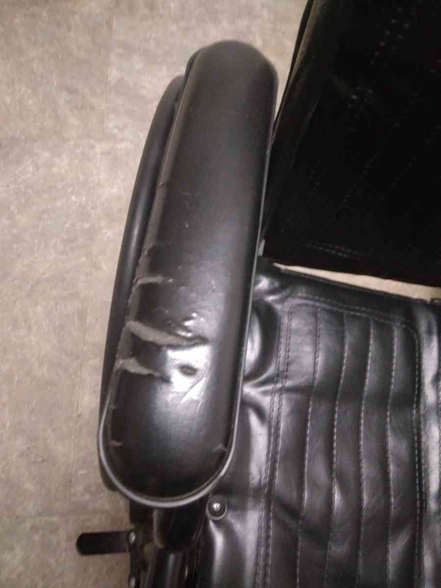 wheelchair - Clearwater, Florida - FleaMarketBay