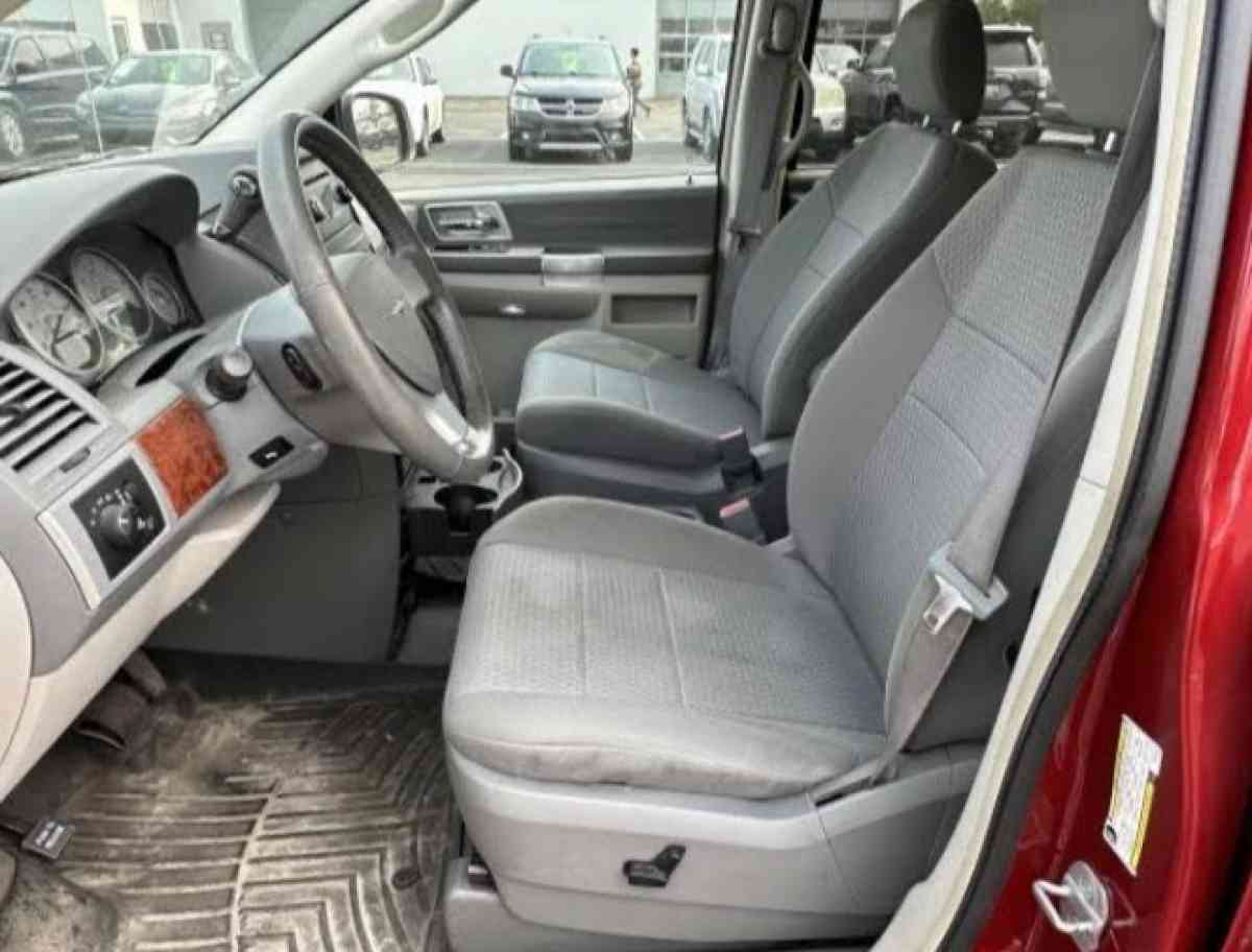 Chrysler Town and Country - San Diego, California - FleaMarketBay