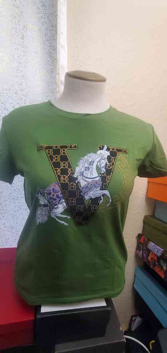 shirts and blouse - Mission Viejo, California - FleaMarketBay