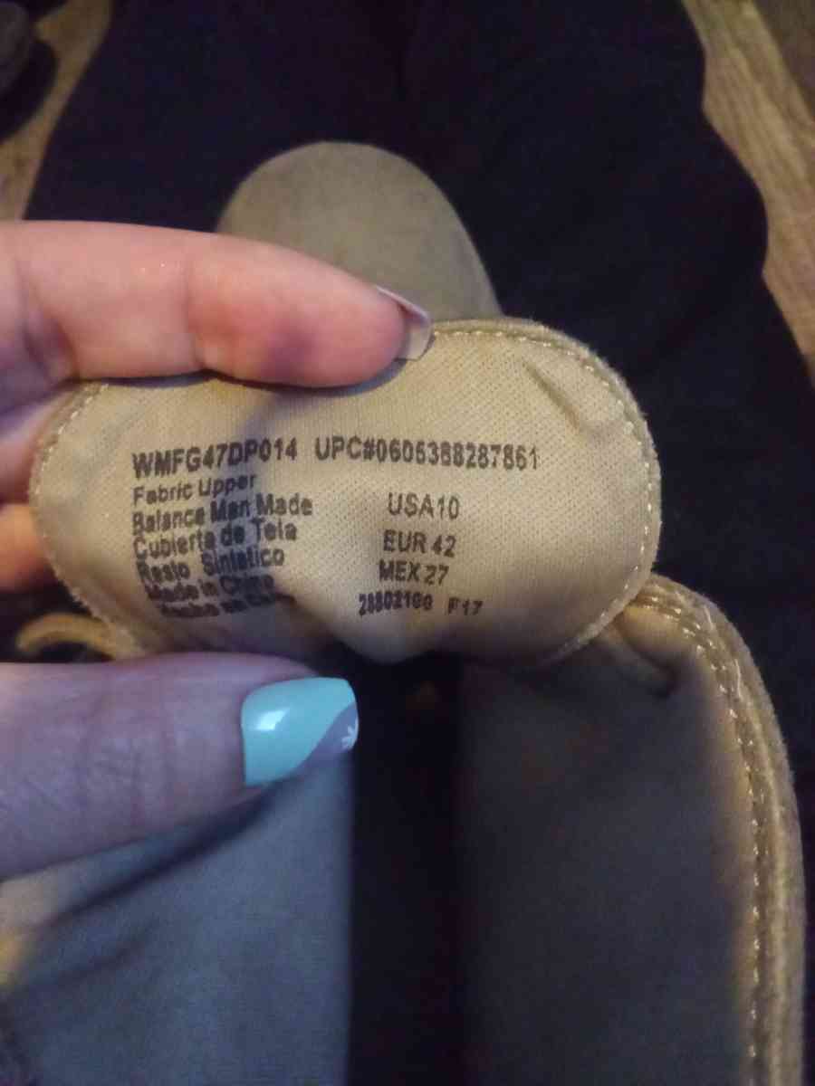 woman boots different sizes - Sparta, Tennessee - FleaMarketBay