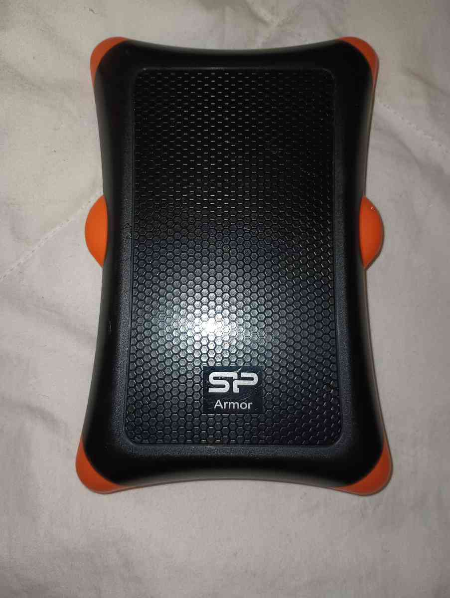 Toshiba satellite laptop 3 one TB external hard drives - Buena Park, California - FleaMarketBay