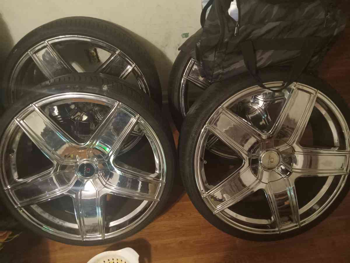 22 inch rims - Fayetteville, North Carolina