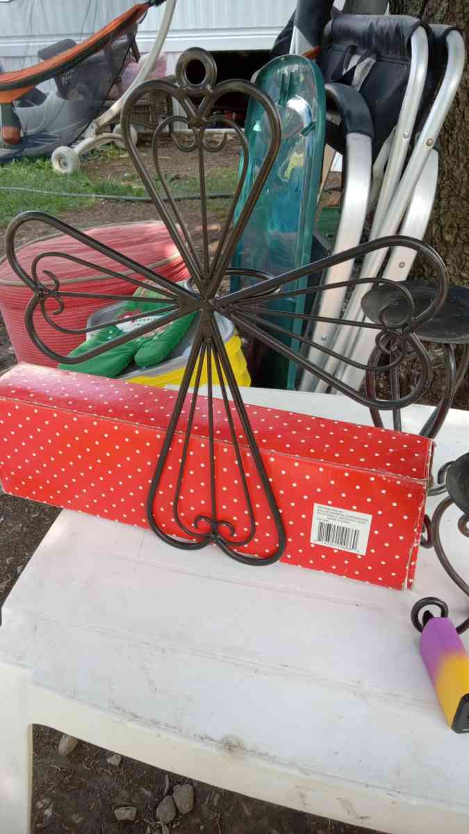 Partylite Metal Scroll Cross Candle Holder Wall Sconce - Manteno, Illinois